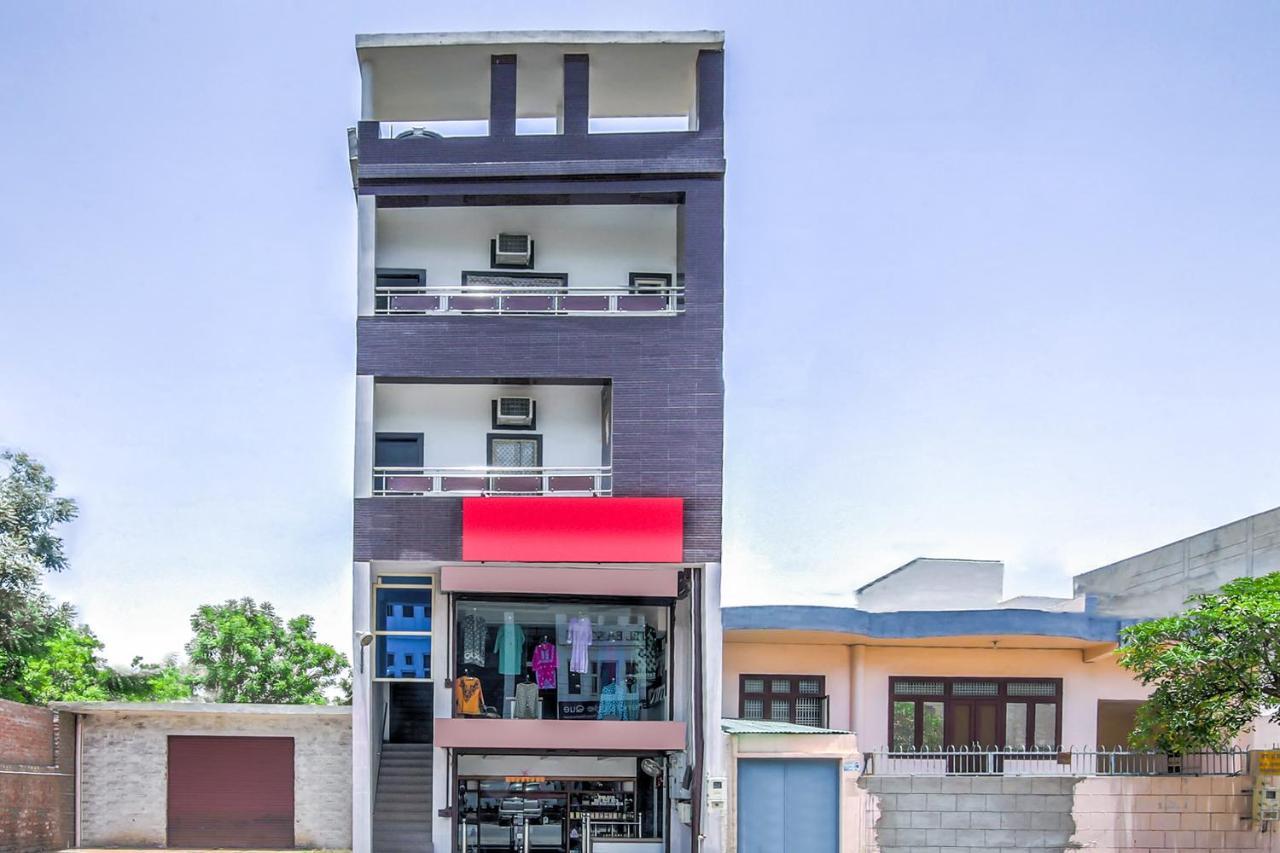 Hotel Oyo 8888 Riga Hs Deluxe Agra  Exterior foto